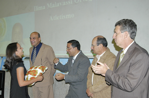 Jessica Palavacini, Andrés López, Manuel Montero, Ilima Malavassi, Óscar Pérez y Ing. Osvaldo …