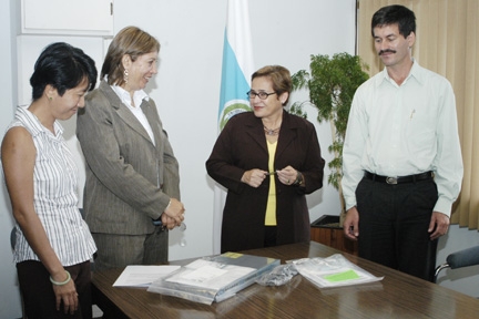 Entrega de Equipo de Cómputo en Sedes