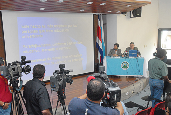 Conferencia de Prensa