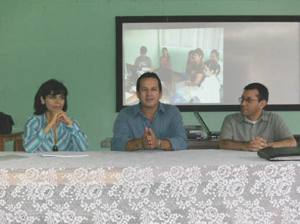 Guiselle Boza, Herberth Zamora y Carlos Araya en mesa