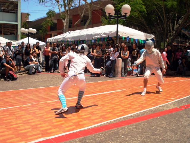 Esgrima frente al pretil