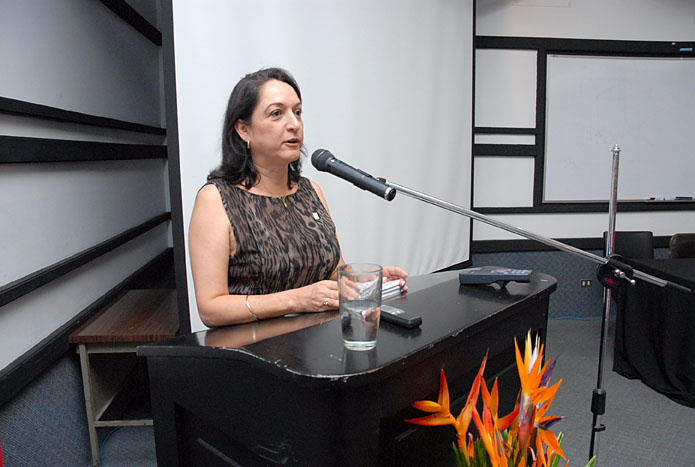 M.Sc. María Lorena Blanco exponiendo