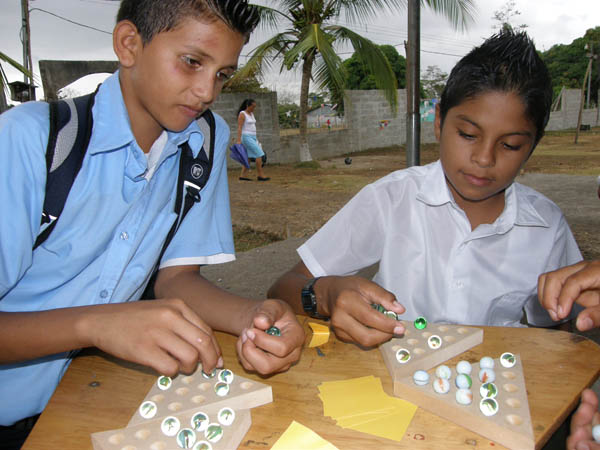 Niños jugando