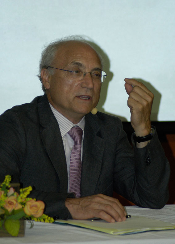 Dr Francisco Imbernón