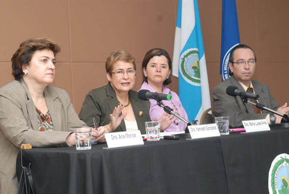 Conferencia prensa  Influenza agosto