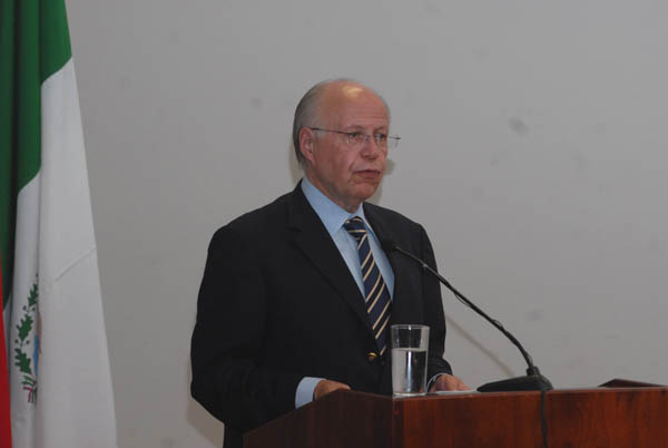 Dr. Jose Narro Rector UNAM