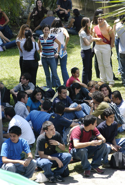 Estudiantes universitarios