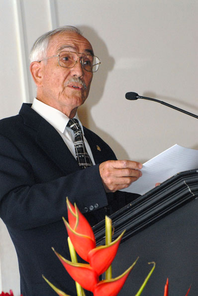 Dr. Alfonso Mata