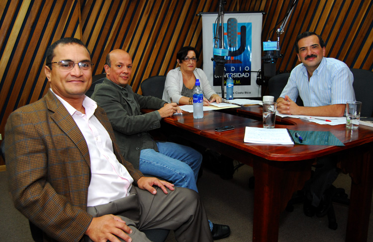 Raziel Acevedo, Eleonora Badilla, Eddie Mora y Jorge Carmona