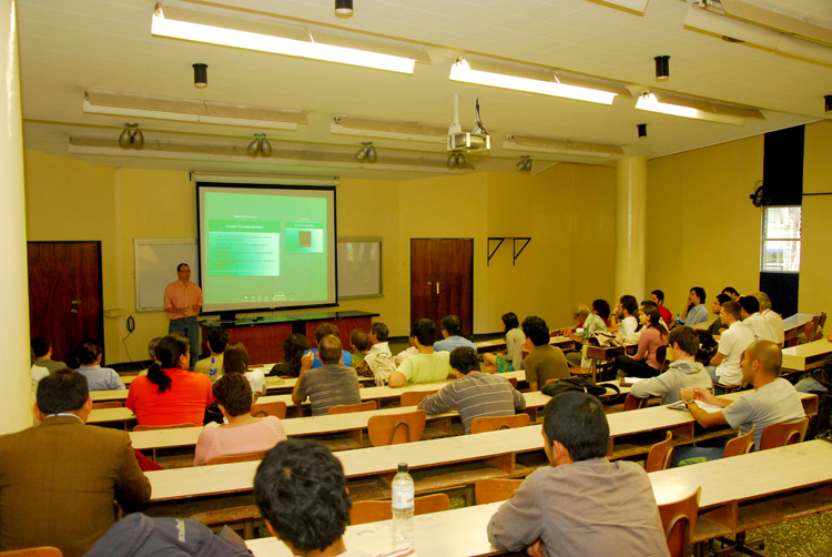 Auditorio de Física y Matemática