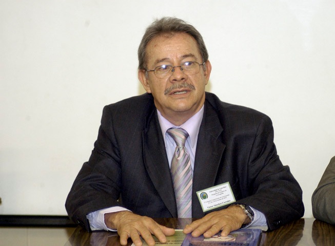 Dr. Víctor Sánchez