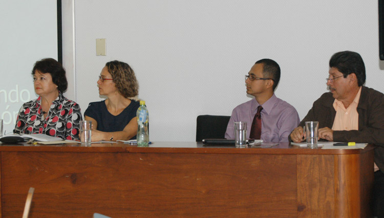 Expositores foro niñez