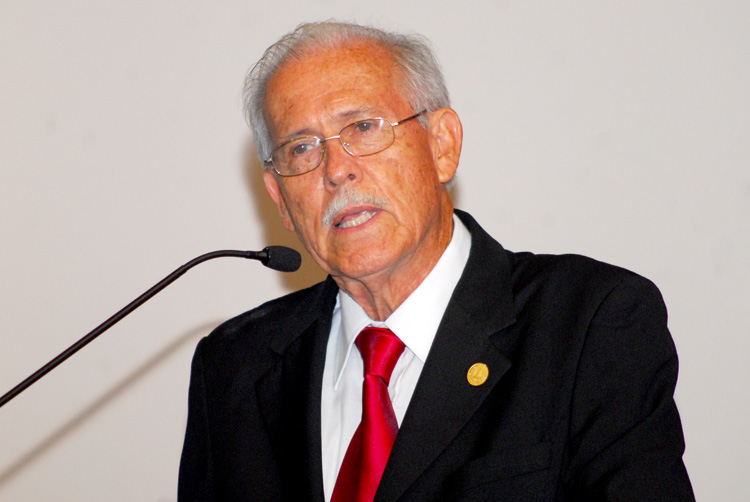 Dr. Leonardo Mata Jiménez
