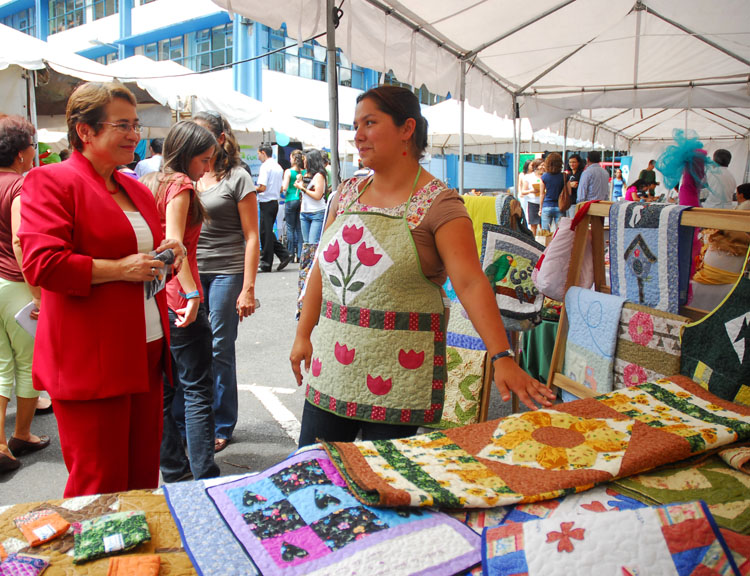 Yamileth González con Gabriela Prado