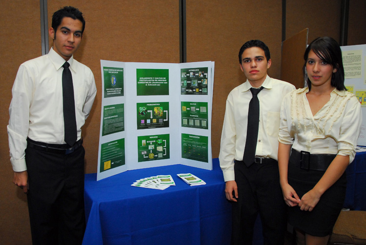 Franklin Blanco, Fabián Badilla y Alessa Calderón