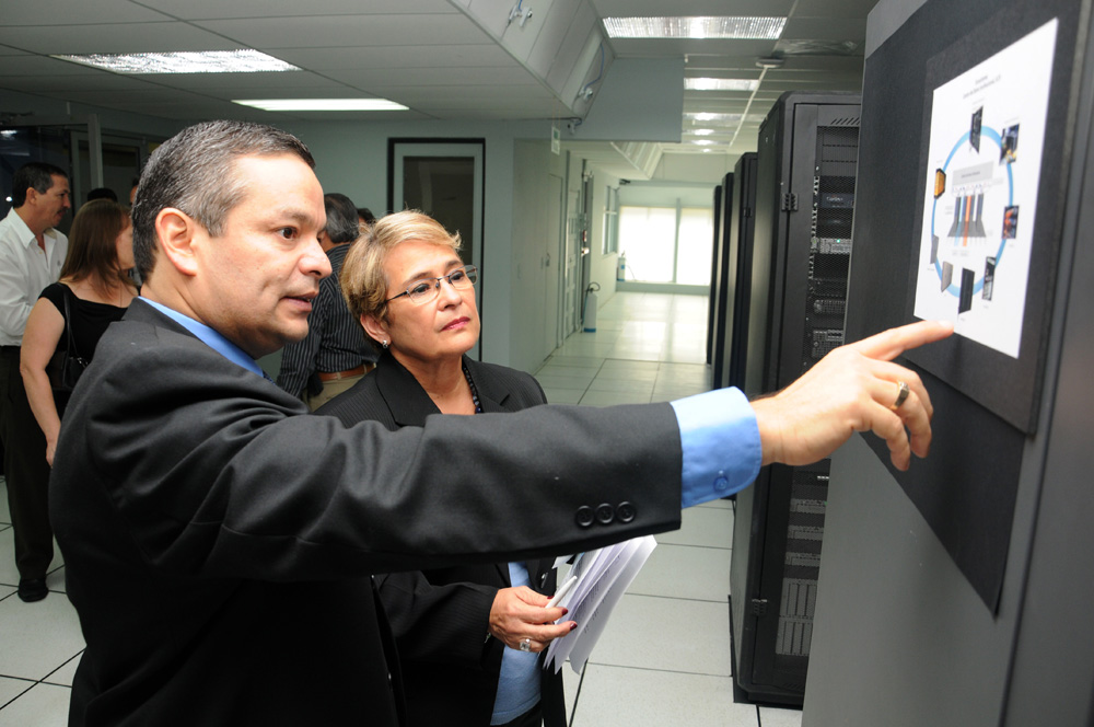 Abel Brenes y Yamileth González