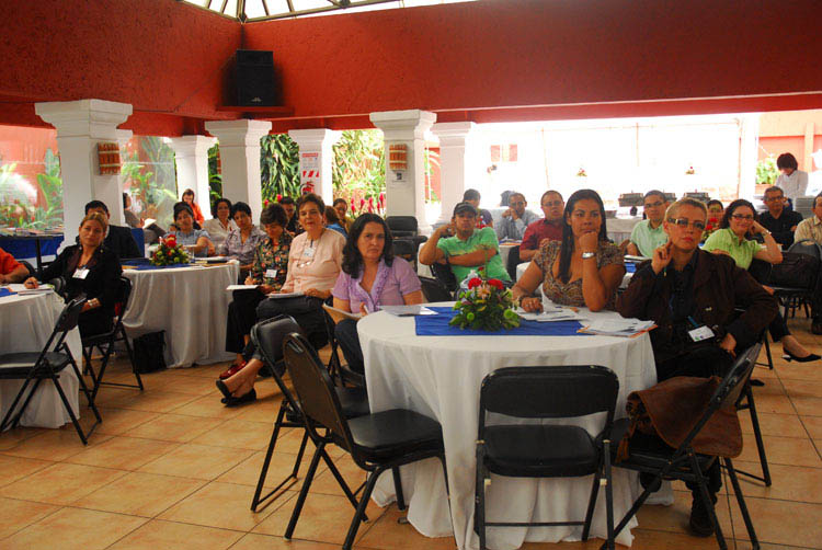 Participantes en encuentro 2010