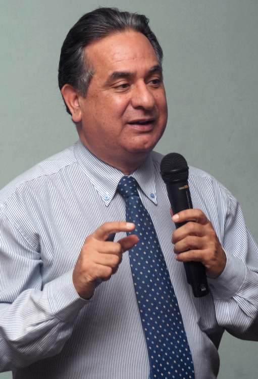 Dr. Boza Cordero