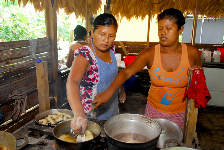 Mujeres indígenas