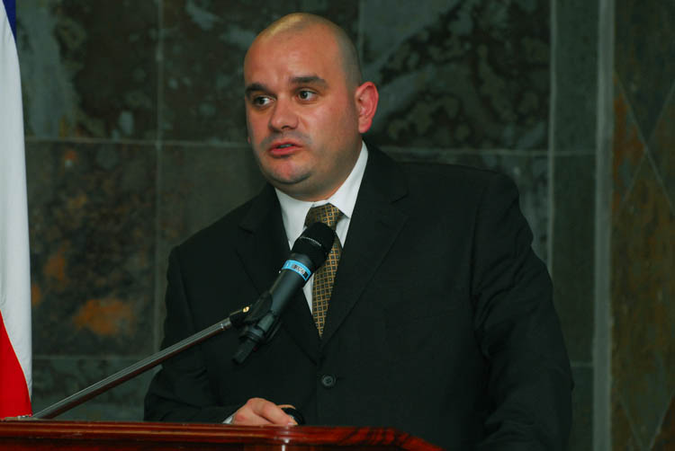 Douglas Güell