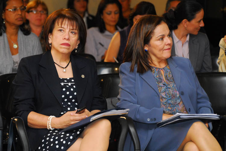 Leda Badilla y Ana Lupita Chaves