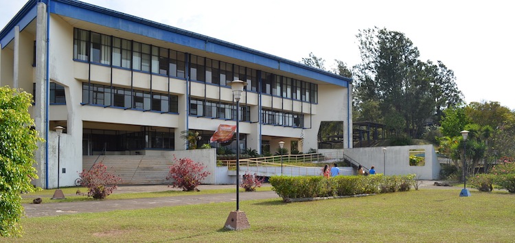 Biblioteca Arturo Agüero