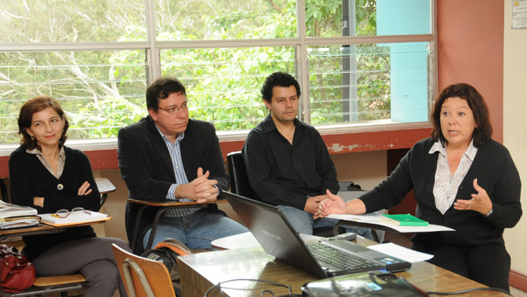 Lingüistas en aula