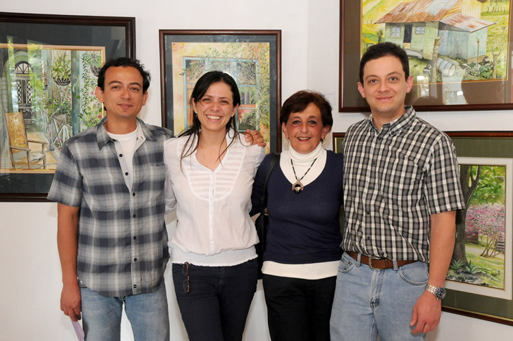 Familia en el homenaje