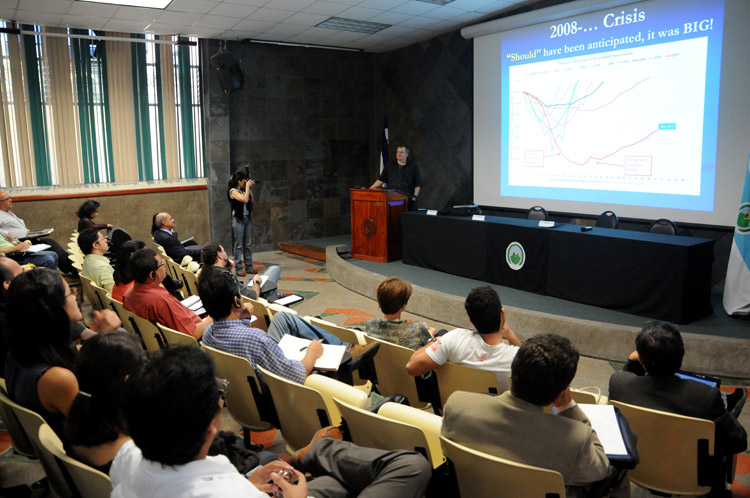 Conferencia alerta temprana en crisis