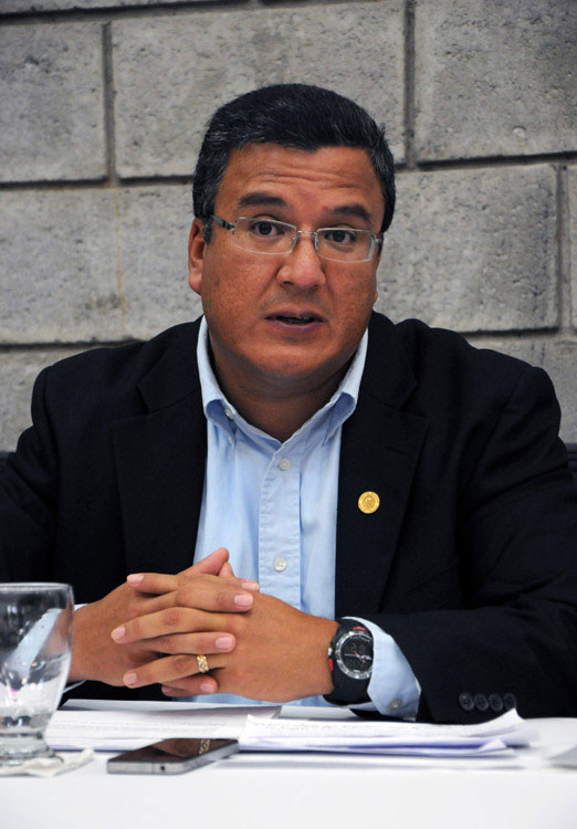 Carlos Araya