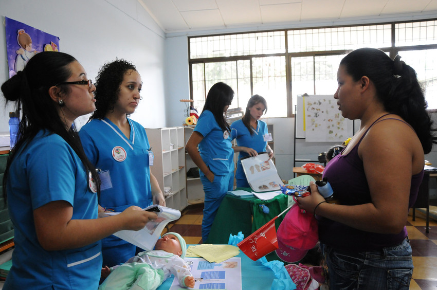 Capacitación a docentes de Enfermería