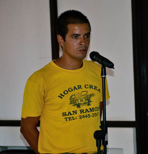 Bryan González