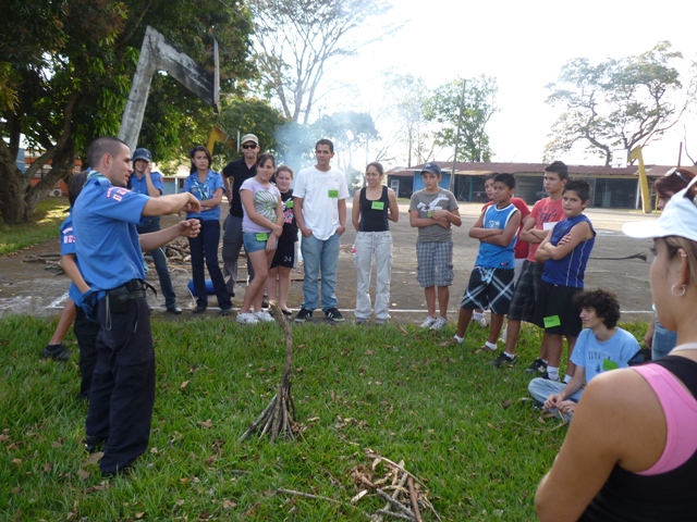 Guias y Scouts