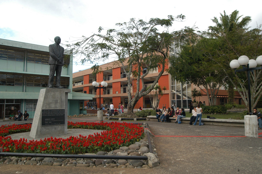 UCR Libro Colaborativo