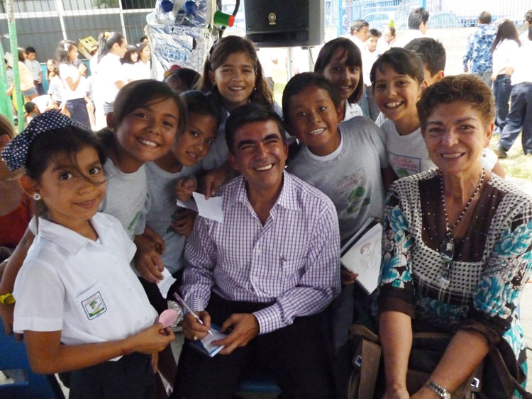 Día del Libro en Escuela de Escazú