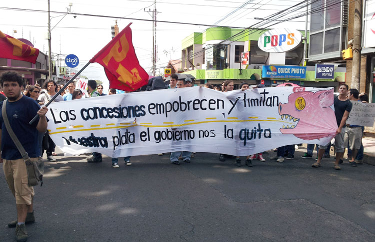 Manifestantes de Occidente