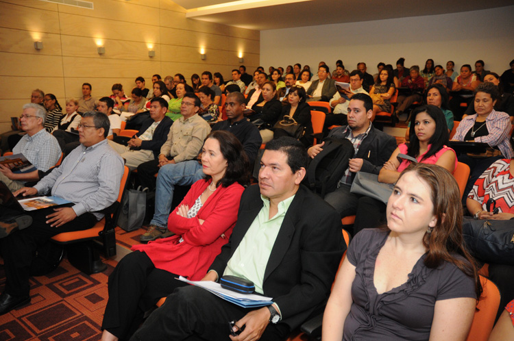 publico congreso Cadan