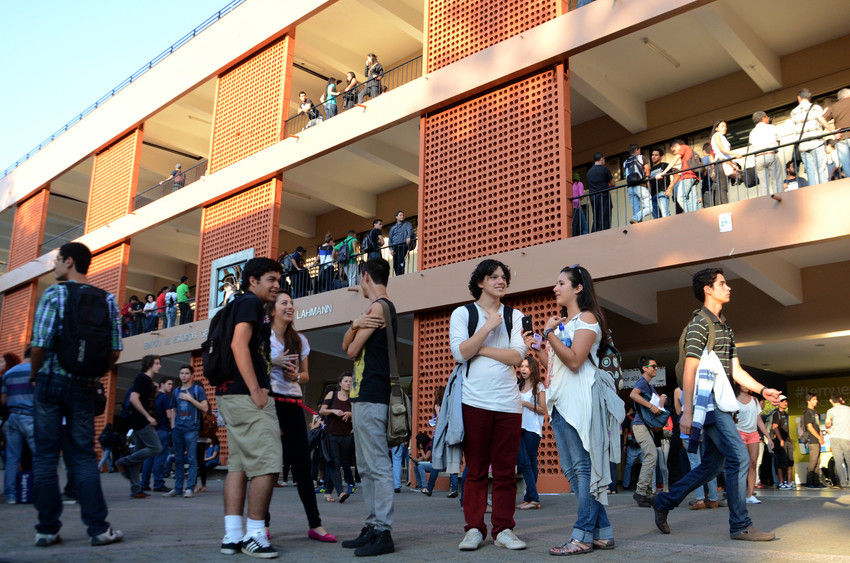 Reforma al reglamento de Becas 