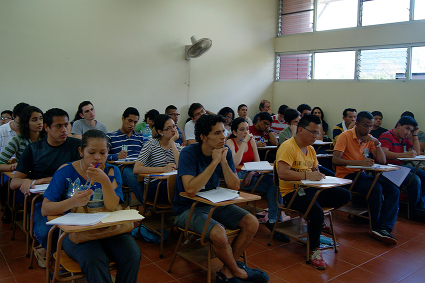 estudiantes centroamericanos