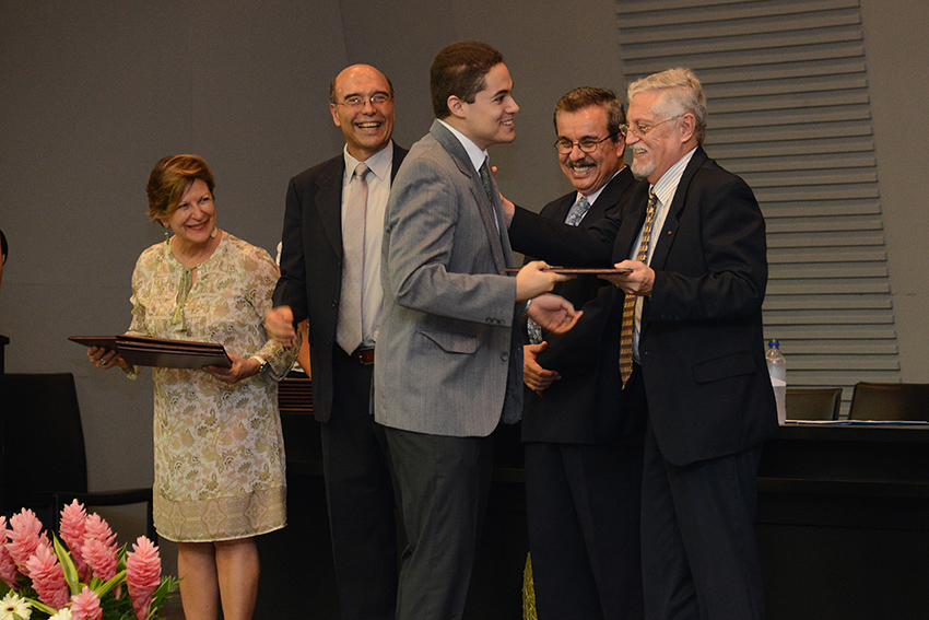 Graduaciones extraordinarias 2014