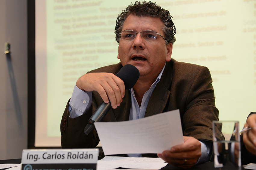 Carlos Roldán Villalobos