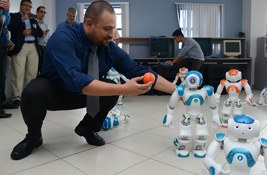 Francisco Siles Canales Ing Eléctrica Robots