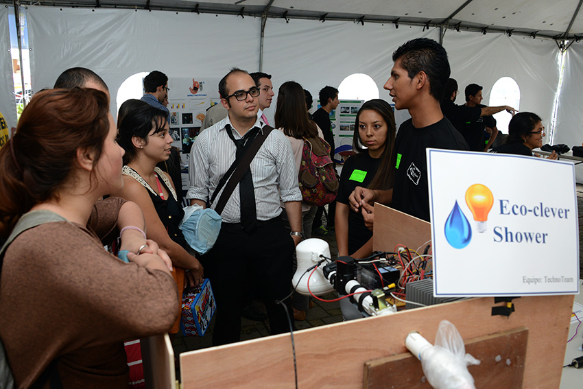 TechnoTeam RobotiFest UCR
