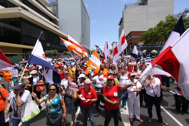 Manifestación de educadores en San José
