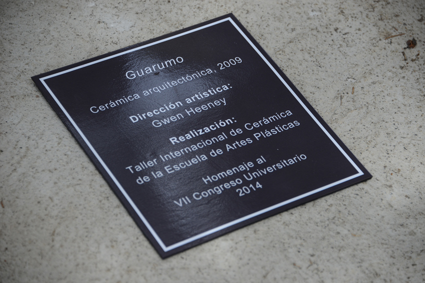 Placa de la escultura Guarumo