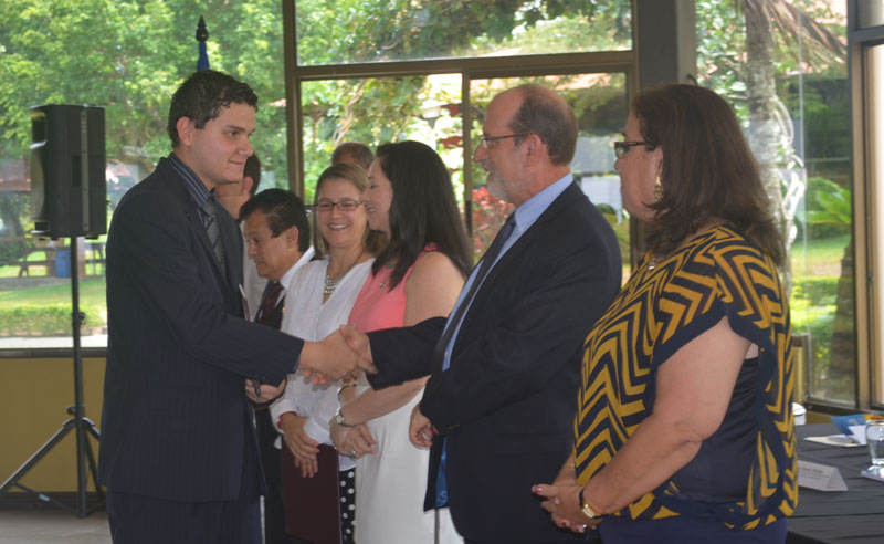 Graduación en el Recinto de Grecia