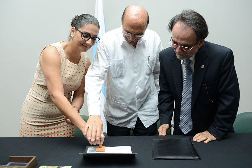 Matasellos Conmemorativo UCR