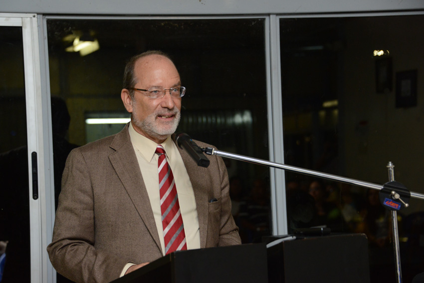 Henning aniversario museo+ucr