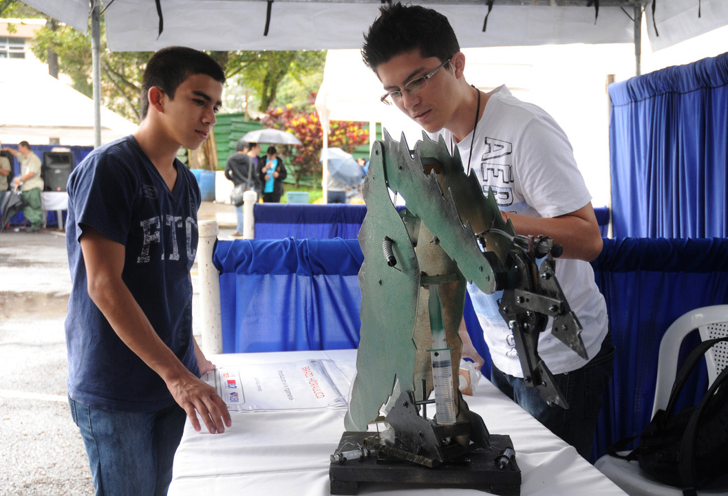 Aportes UCR Ingeniería Aniversario