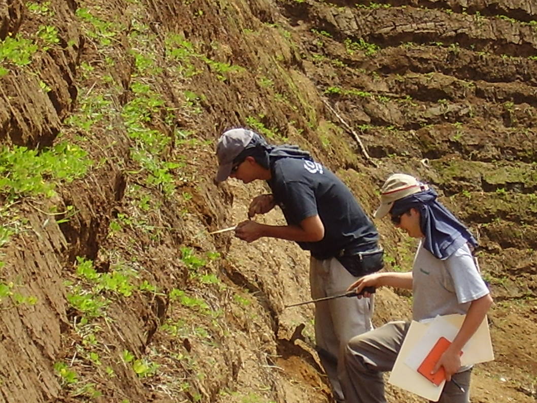 Estudiantes Geología